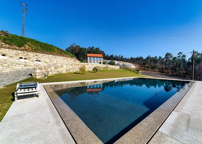 Willa Quinta De Casal Do Bairro Casa Do Alpendre Guimarães