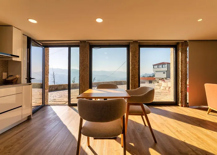 Quinta De Casal Do Bairro Casa Do Alpendre Willa